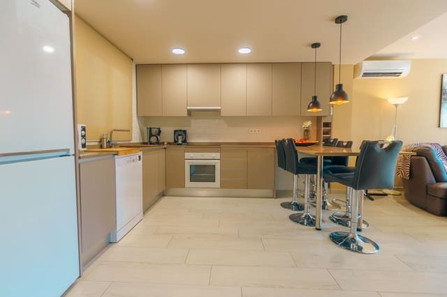 Huoneisto myytävänä paikassa Albir, Alfaz del Pi / L'Alfàs del Pi mukana uima-altaan 
autotalli - 375 000 € (Ref: 8665089)