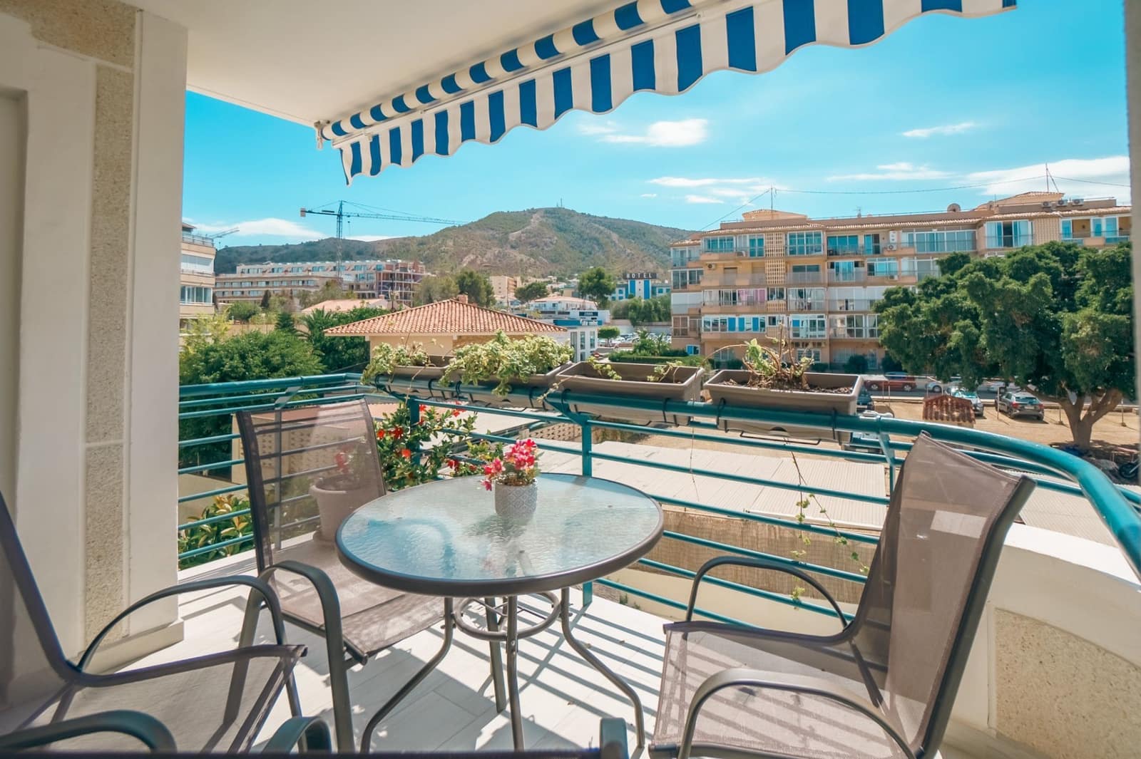 Apartment for sale in Albir with pool garage - € 375,000 (Ref: 8665089)