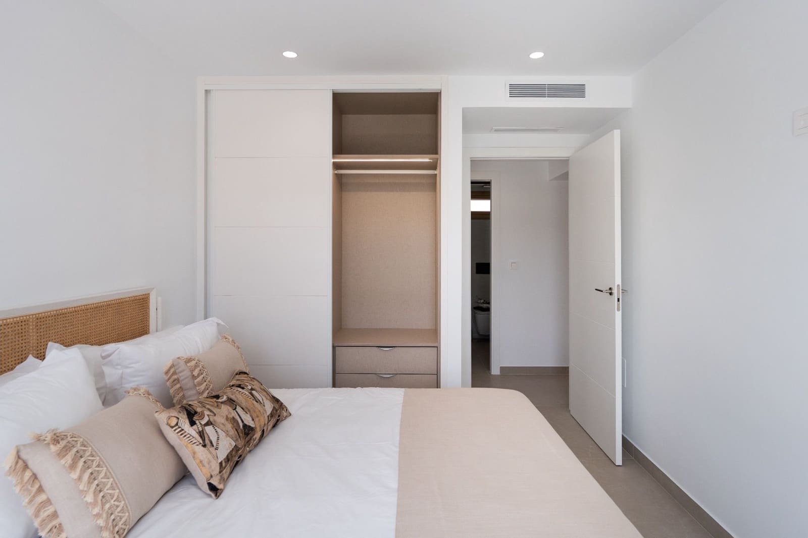 4 bedroom Villa for sale in Orihuela with pool garage - € 1,350,000 (Ref: 9111867)