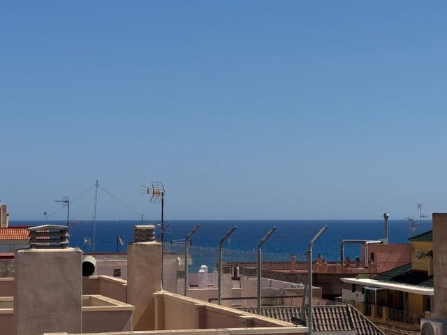 2 sypialnia Penthouse na sprzedaż w Torrevieja z basenem - 390 000 € (Ref: 9148860)