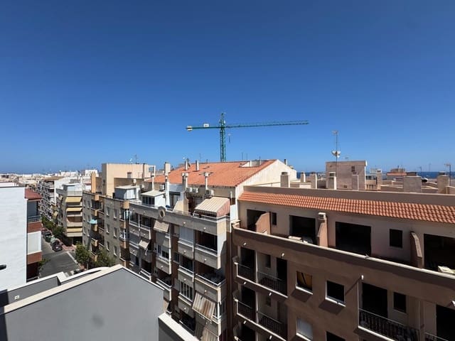 2 sypialnia Penthouse na sprzedaż w Torrevieja z basenem - 390 000 € (Ref: 9148860)