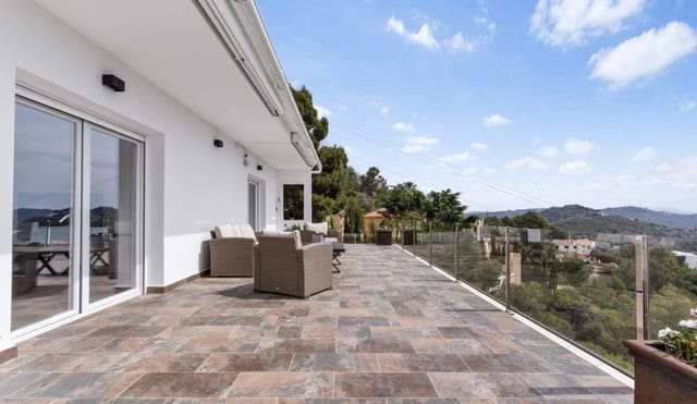 4 camera da letto Villa in vendita in Calpe / Calp con piscina garage - 999.900 € (Rif: 9340722)