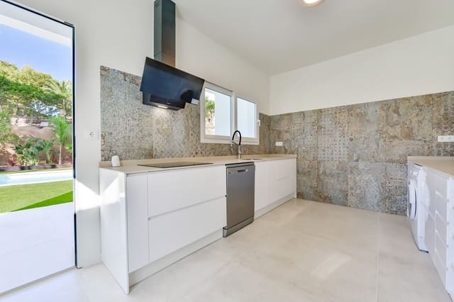 3 soveværelse Villa til salg i Altea med swimmingpool garage - € 649.000 (Ref: 9755349)