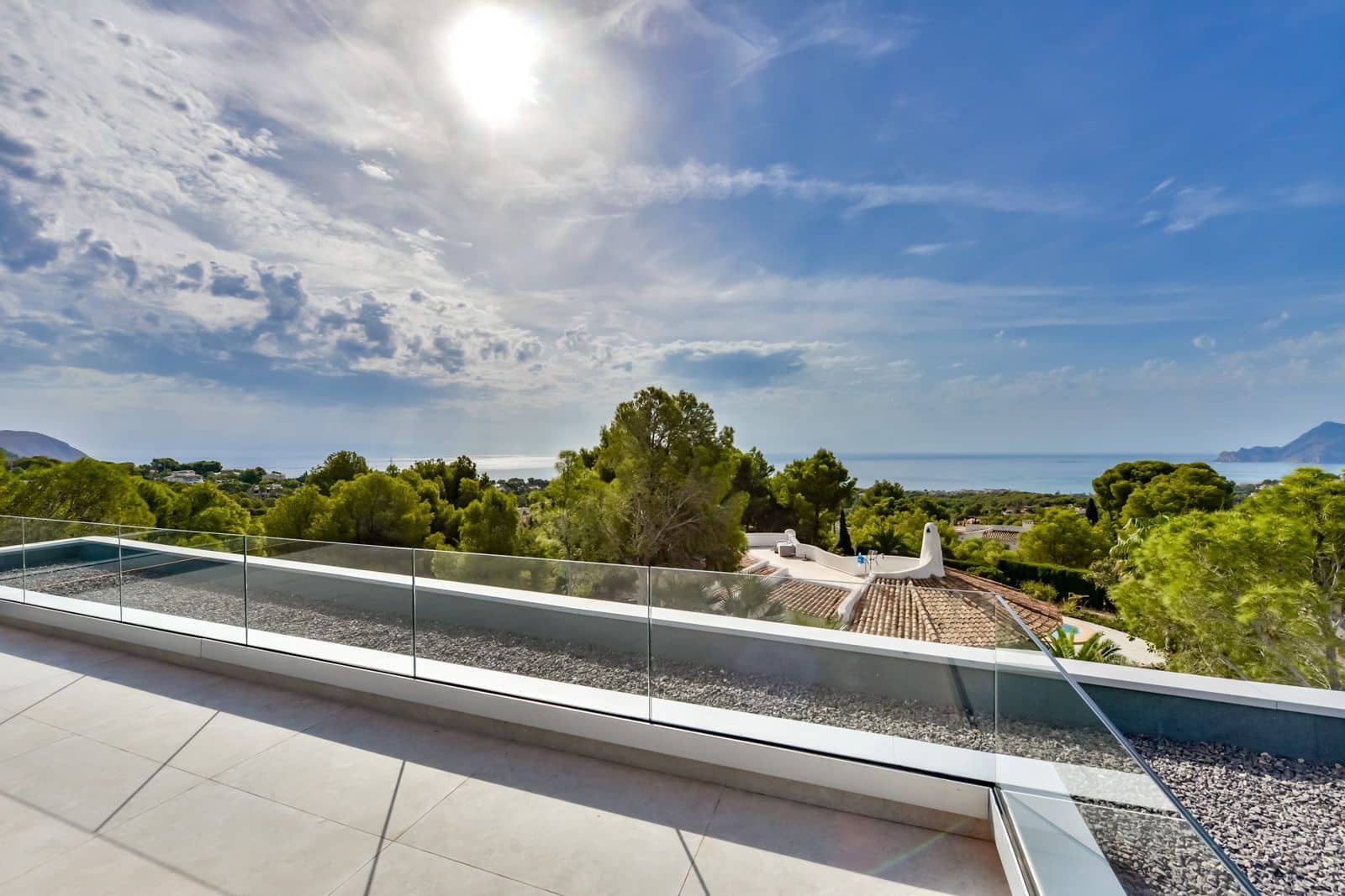 4 bedroom Villa for sale in Altea with pool garage - € 2,345,000 (Ref: 9864041)