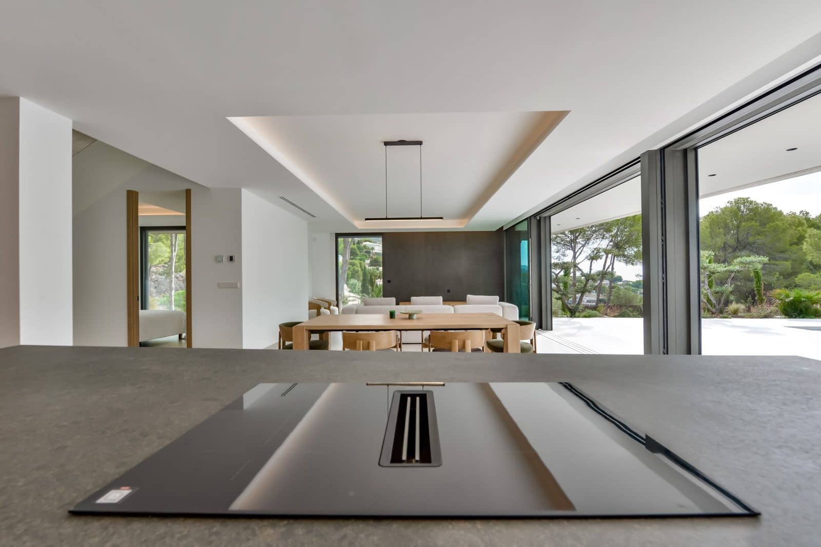 4 bedroom Villa for sale in Altea with pool garage - € 2,345,000 (Ref: 9864041)