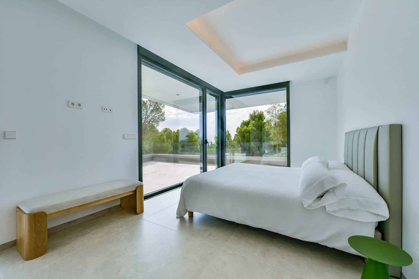 4 bedroom Villa for sale in Altea with pool garage - € 2,345,000 (Ref: 9864041)