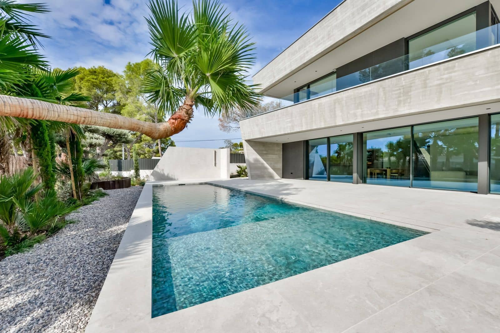 4 bedroom Villa for sale in Altea with pool garage - € 2,345,000 (Ref: 9864041)