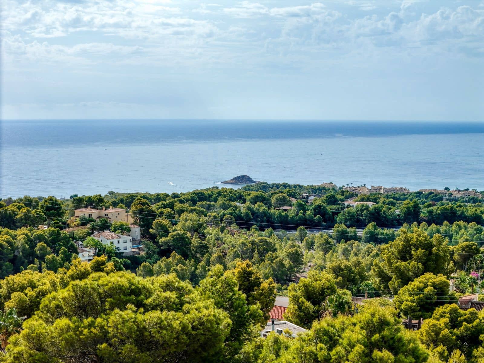4 bedroom Villa for sale in Altea with pool garage - € 2,345,000 (Ref: 9864041)