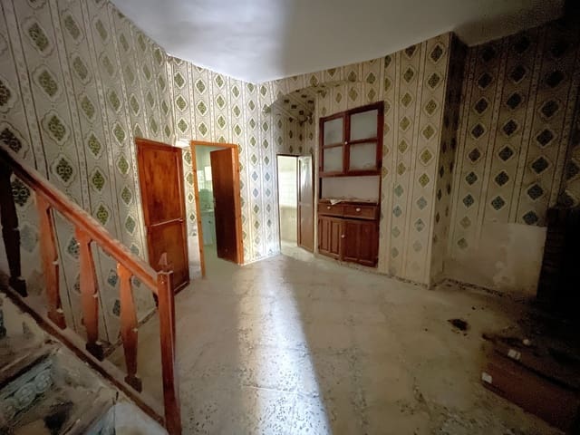 Casa de 7 habitaciones en Confrides en venta - 55.000 € (Ref: 10174365)