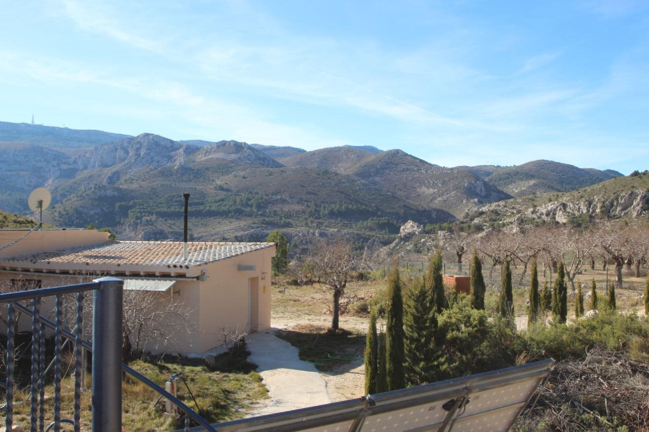 3 soveværelse Villa til salg i Confrides med garage - € 295.000 (Ref: 4849345)