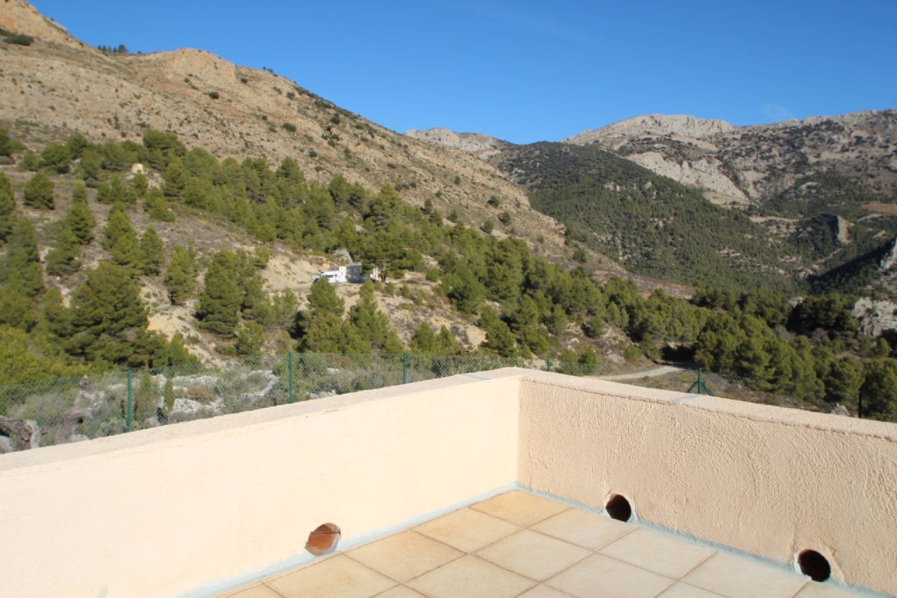 3 soveværelse Villa til salg i Confrides med garage - € 295.000 (Ref: 4849345)