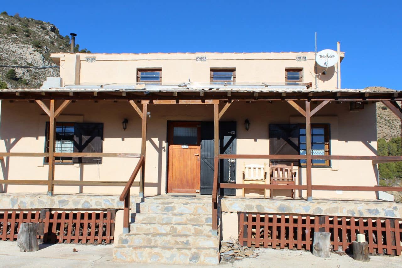 3 soveværelse Villa til salg i Confrides med garage - € 295.000 (Ref: 4849345)