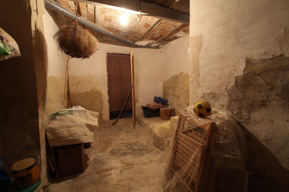 4 makuuhuone Omakotitalo myytävänä paikassa Benimantell - 145 000 € (Ref: 4849348)