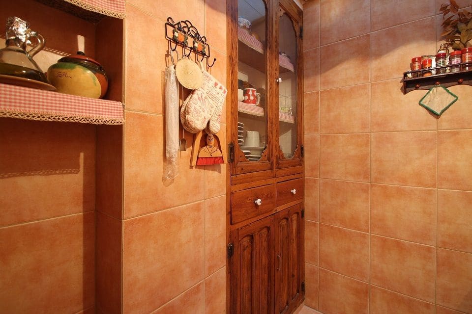 4 makuuhuone Omakotitalo myytävänä paikassa Benimantell - 145 000 € (Ref: 4849348)