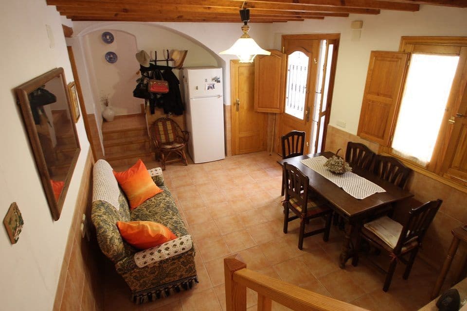 4 makuuhuone Omakotitalo myytävänä paikassa Benimantell - 145 000 € (Ref: 4849348)