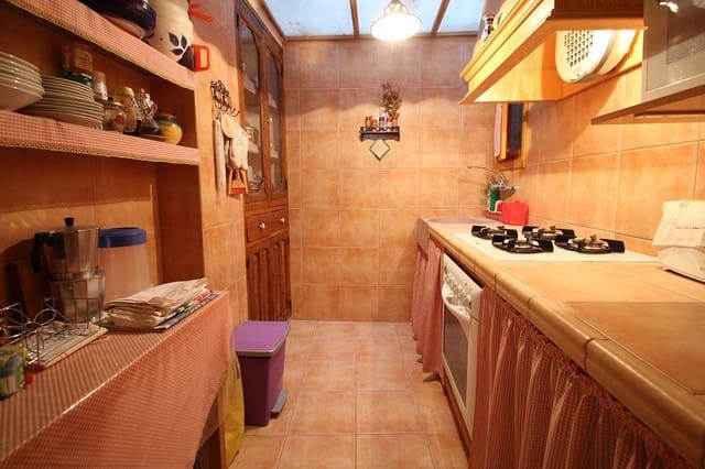 4 makuuhuone Omakotitalo myytävänä paikassa Benimantell - 145 000 € (Ref: 4849348)