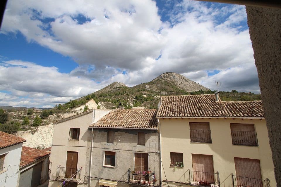 9 quarto Casa em Banda para venda em Benasau com piscina garagem - 160 000 € (Ref: 4849363)