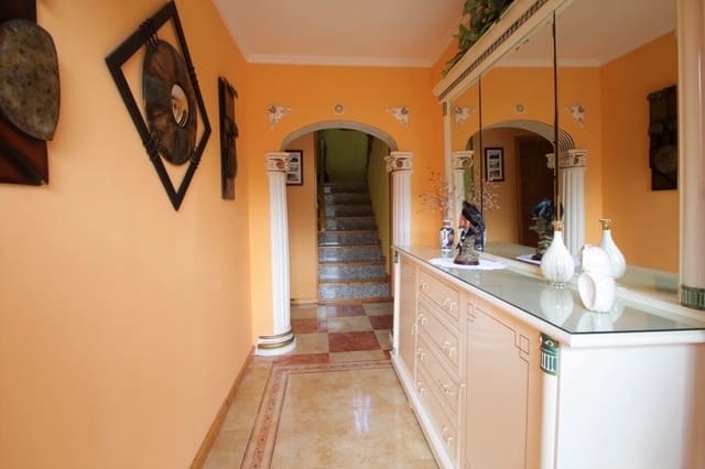 5 soveværelse Villa til salg i Confrides med swimmingpool - € 380.000 (Ref: 6312175)