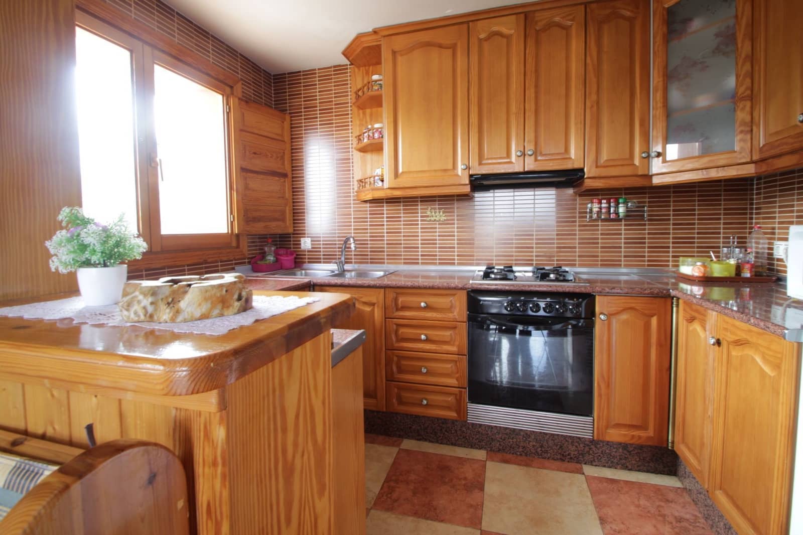 5 soveværelse Villa til salg i Confrides med swimmingpool - € 380.000 (Ref: 6312175)