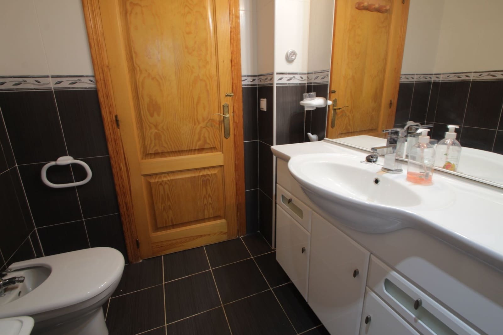 5 soveværelse Villa til salg i Confrides med swimmingpool - € 380.000 (Ref: 6312175)