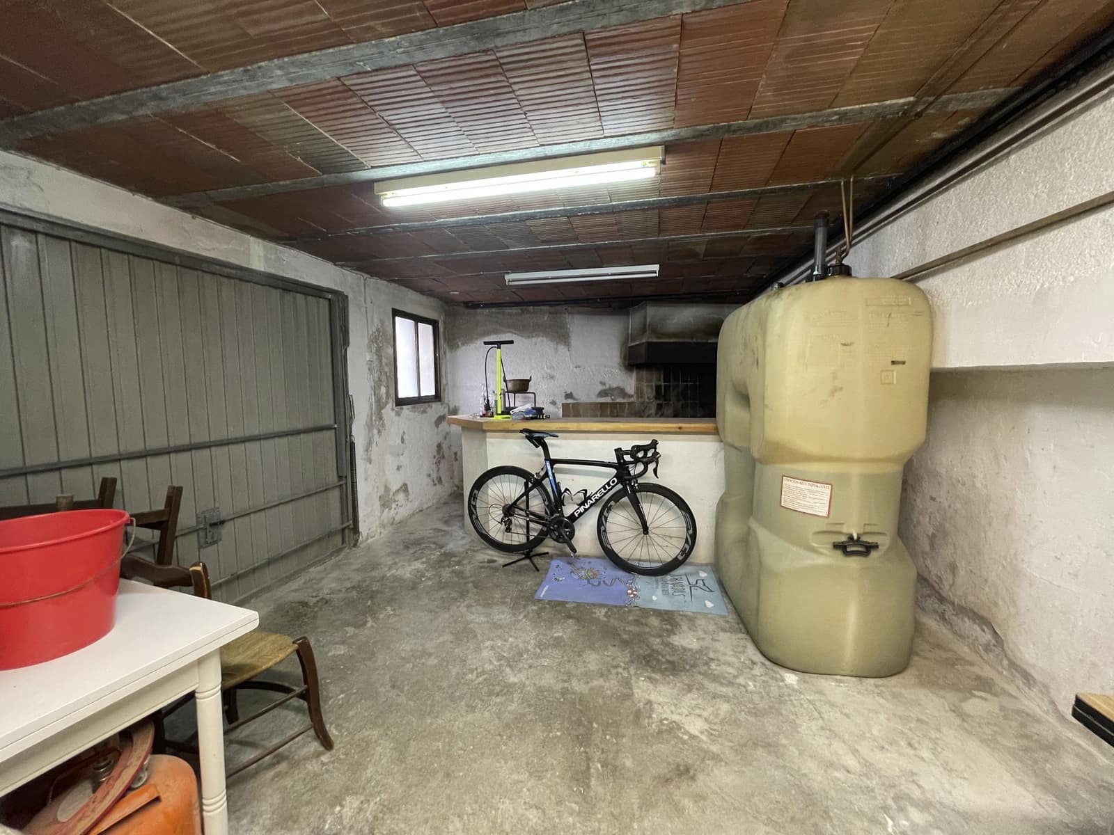 4 makuuhuone Omakotitalo myytävänä paikassa Benimantell mukana 
autotalli - 189 000 € (Ref: 7627331)