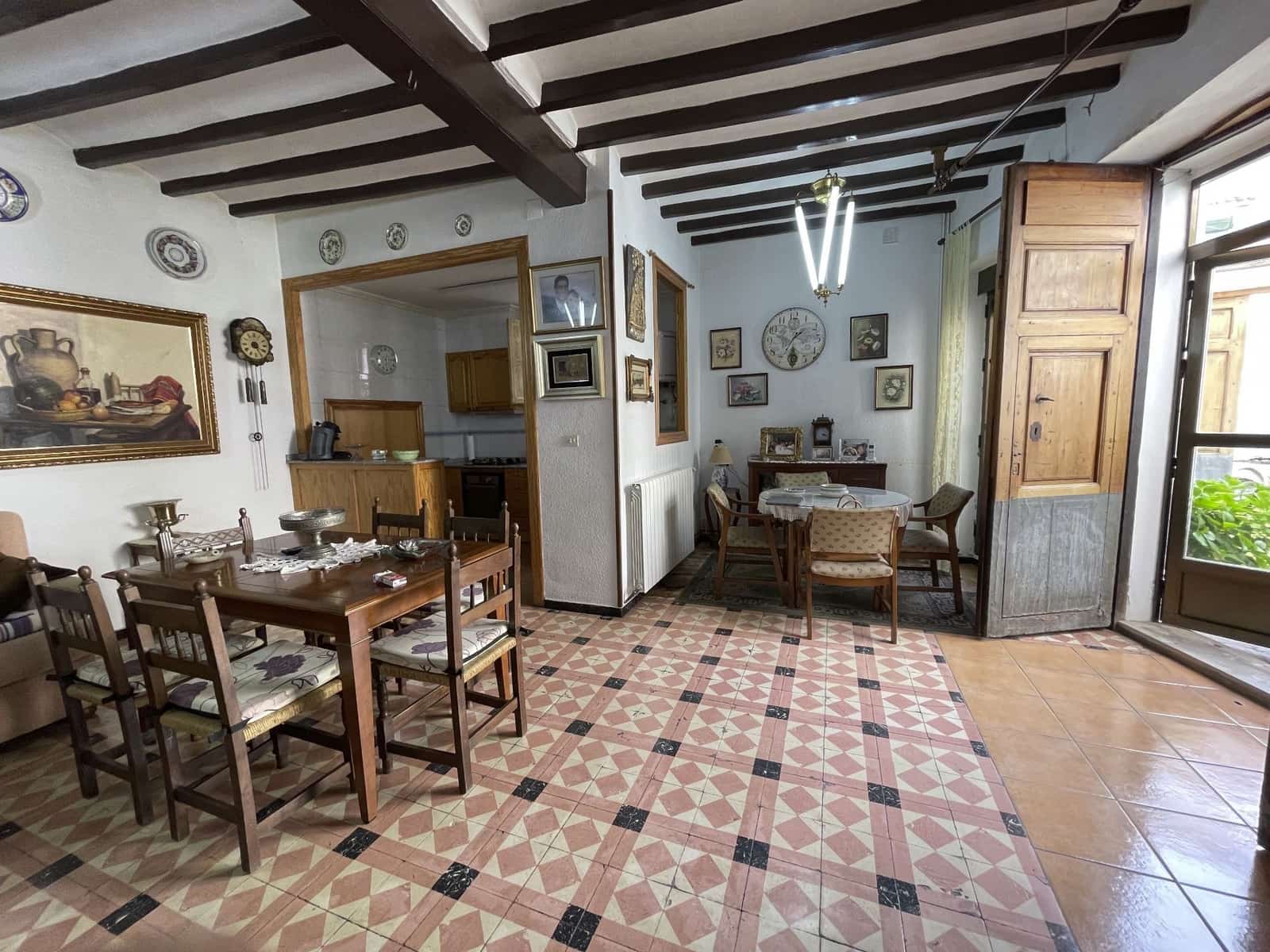 4 makuuhuone Omakotitalo myytävänä paikassa Benimantell mukana 
autotalli - 189 000 € (Ref: 7627331)