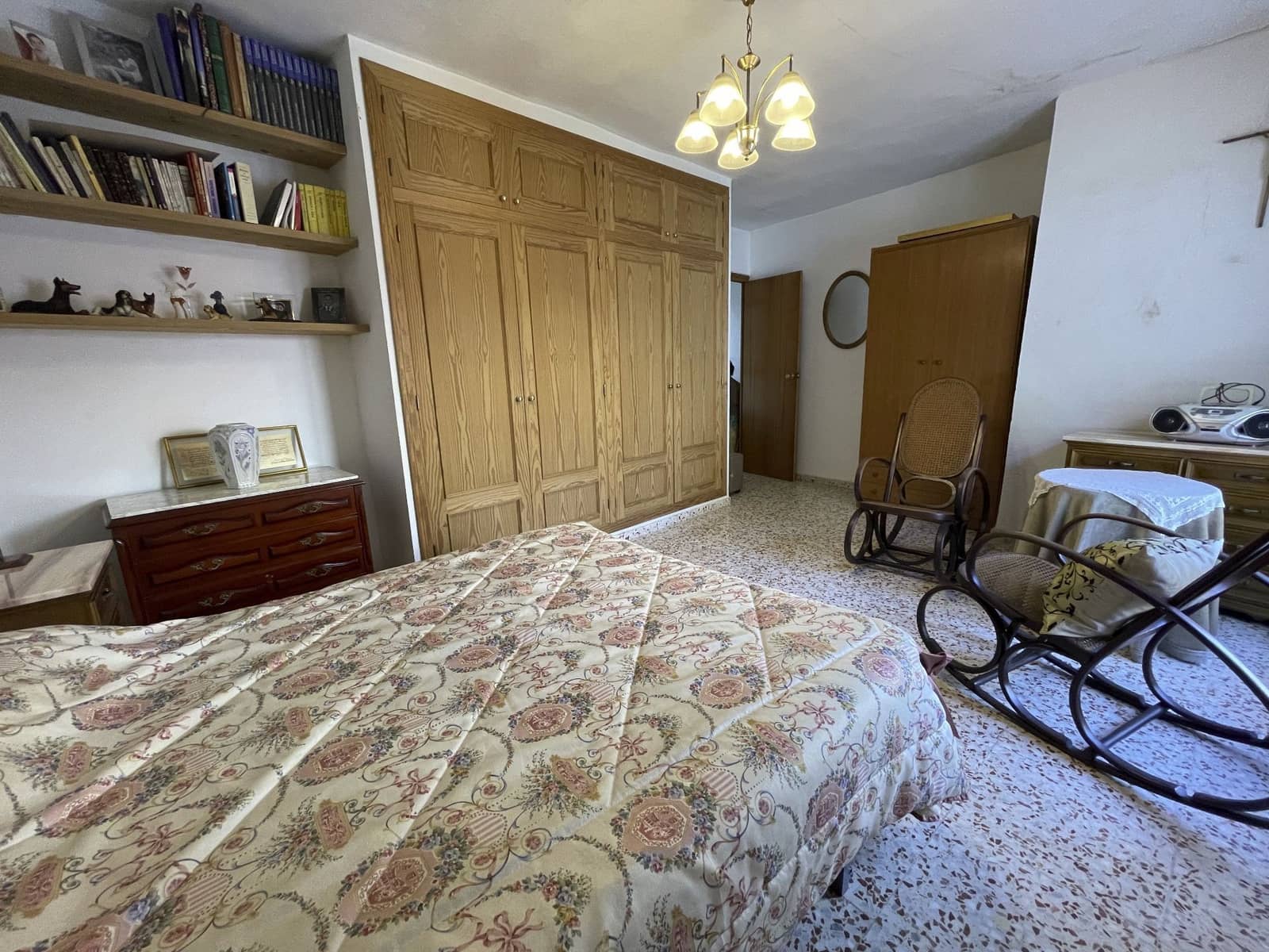 4 makuuhuone Omakotitalo myytävänä paikassa Benimantell mukana 
autotalli - 189 000 € (Ref: 7627331)