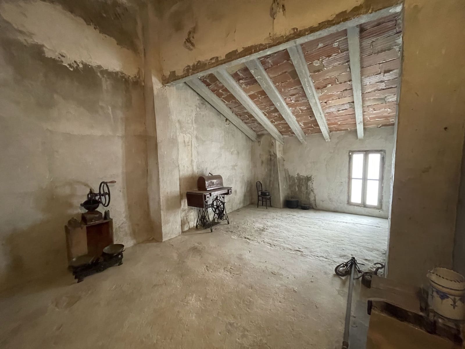 4 makuuhuone Omakotitalo myytävänä paikassa Benimantell mukana 
autotalli - 189 000 € (Ref: 7627331)