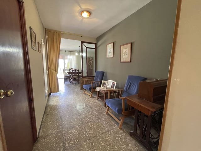 3 chambre Maison de Ville à vendre à Orba avec garage - 179 500 € (Ref: 7970191)