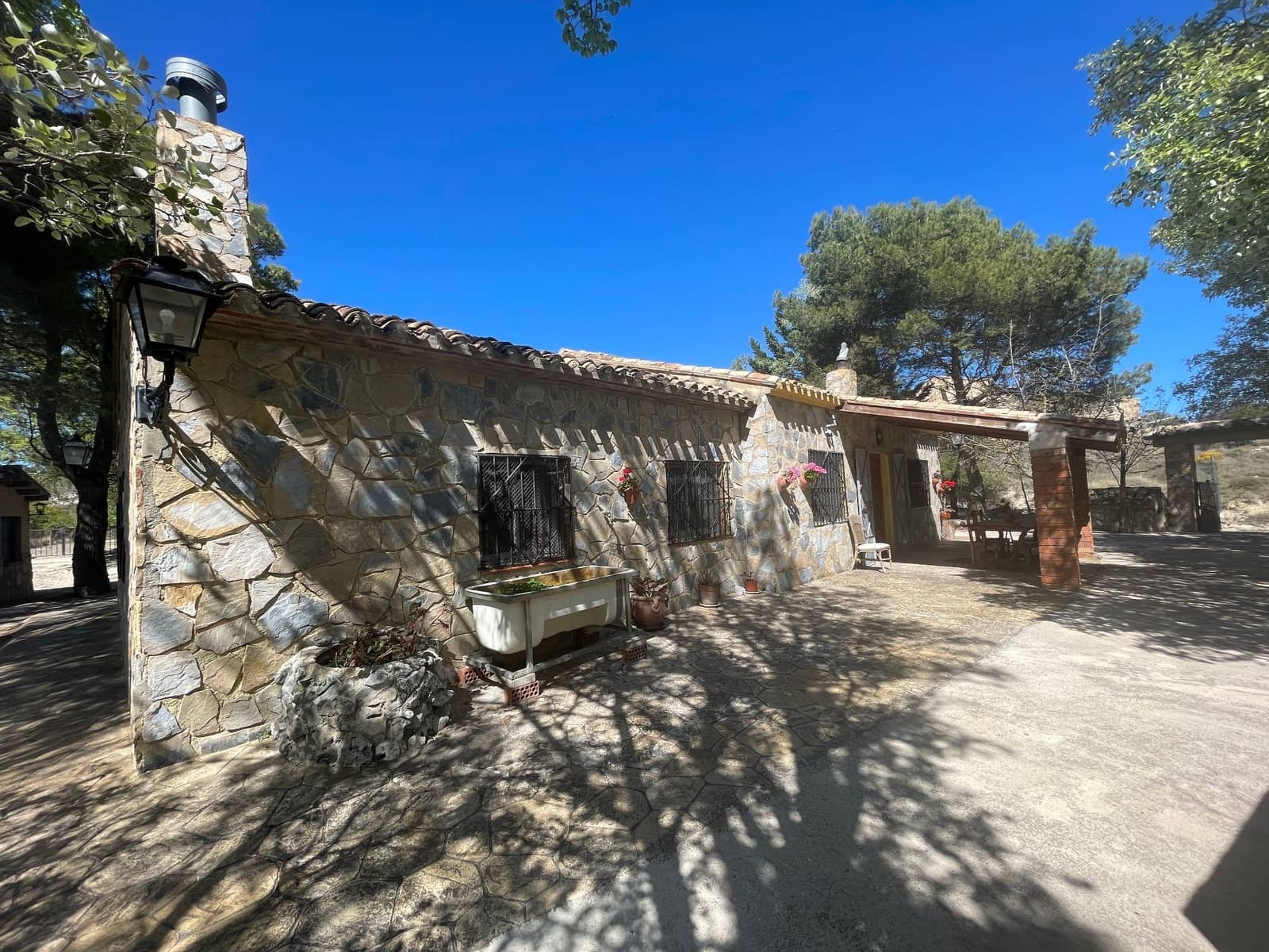 4 soveværelse Villa til salg i Confrides med garage - € 230.000 (Ref: 8315834)