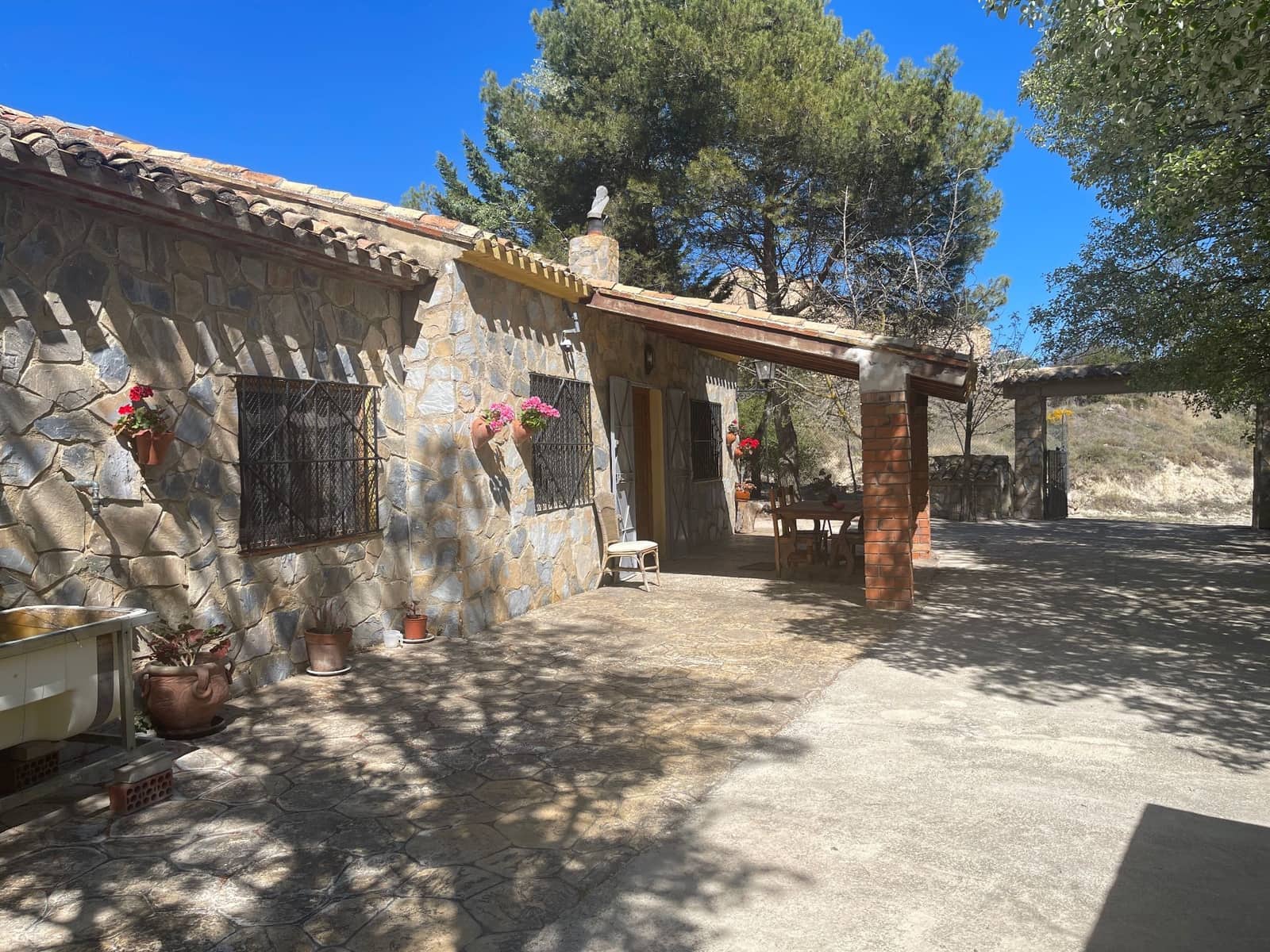 4 soveværelse Villa til salg i Confrides med garage - € 230.000 (Ref: 8315834)