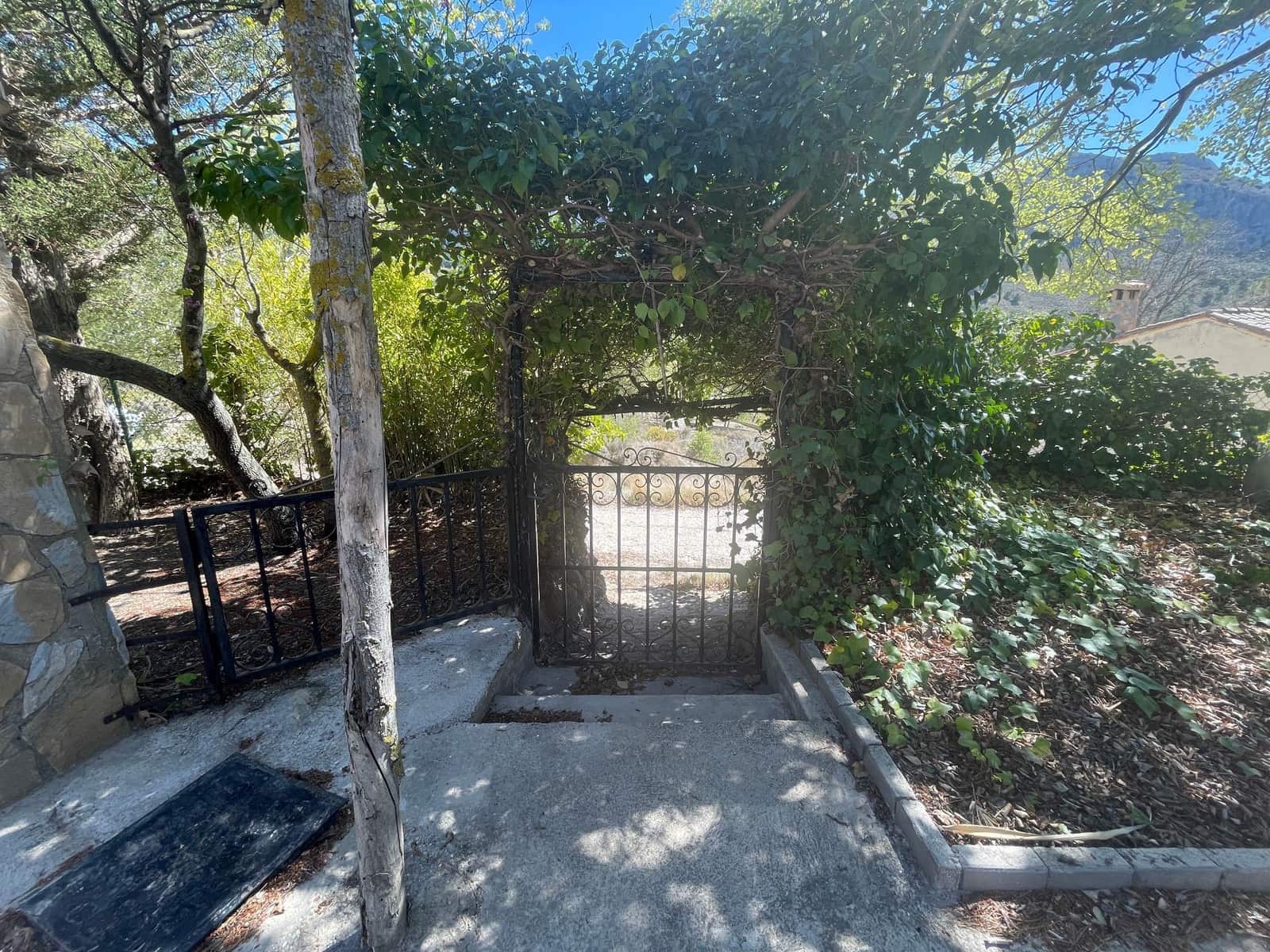 4 soveværelse Villa til salg i Confrides med garage - € 230.000 (Ref: 8315834)