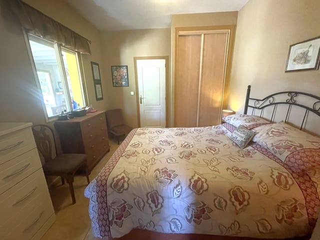 3 soveværelse Villa til salg i Confrides med garage - € 297.000 (Ref: 8438392)