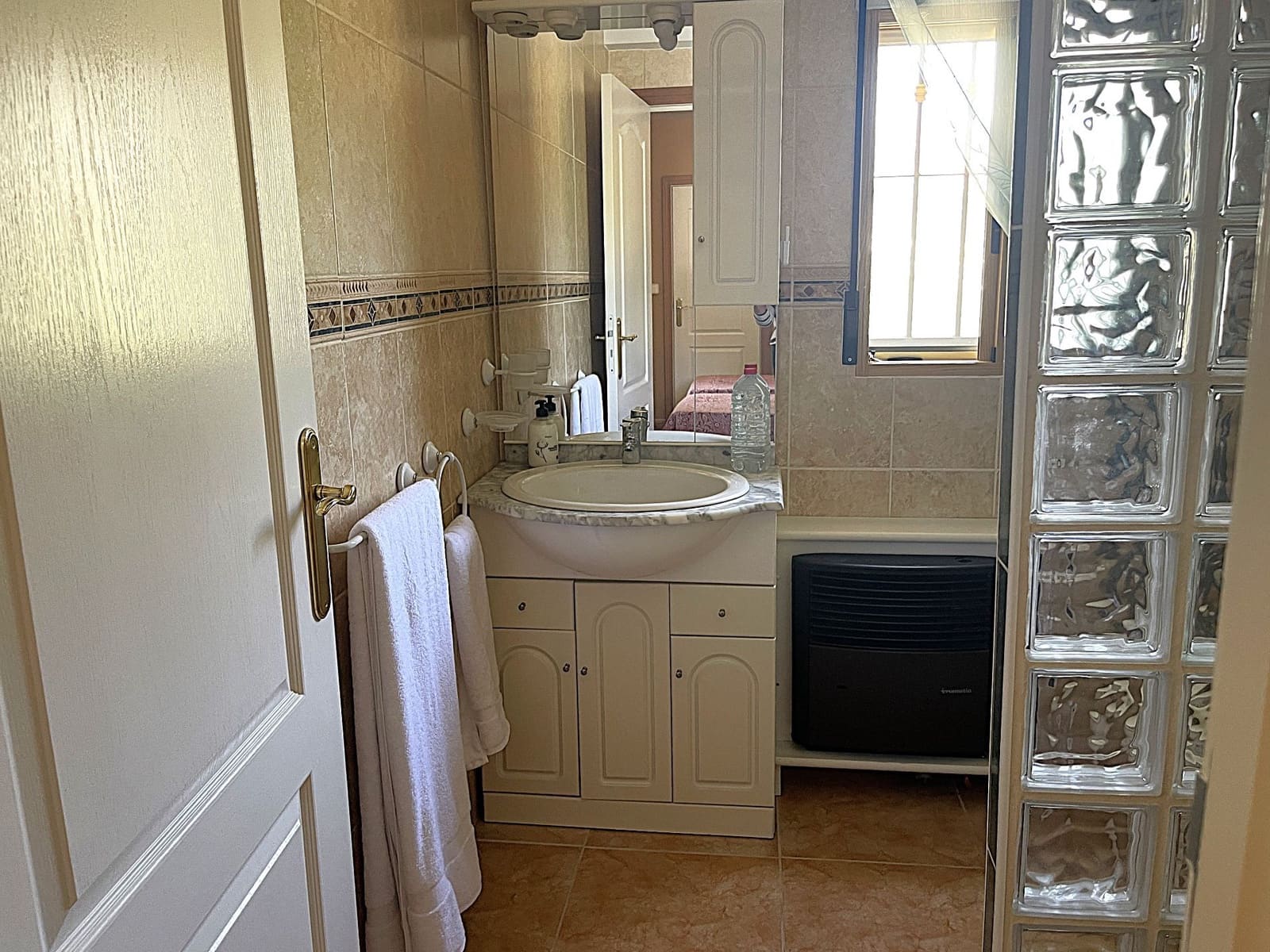 3 soveværelse Villa til salg i Confrides med garage - € 297.000 (Ref: 8438392)