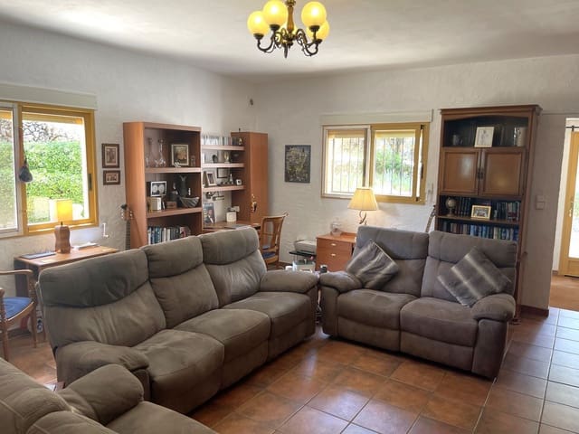 3 soveværelse Villa til salg i Confrides med garage - € 297.000 (Ref: 8438392)