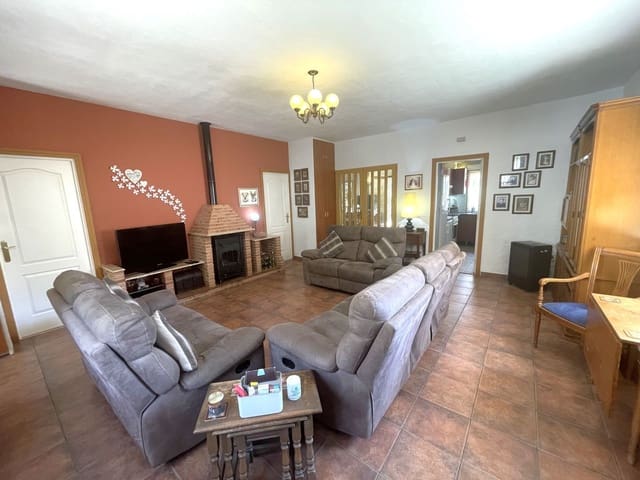 3 soveværelse Villa til salg i Confrides med garage - € 297.000 (Ref: 8438392)