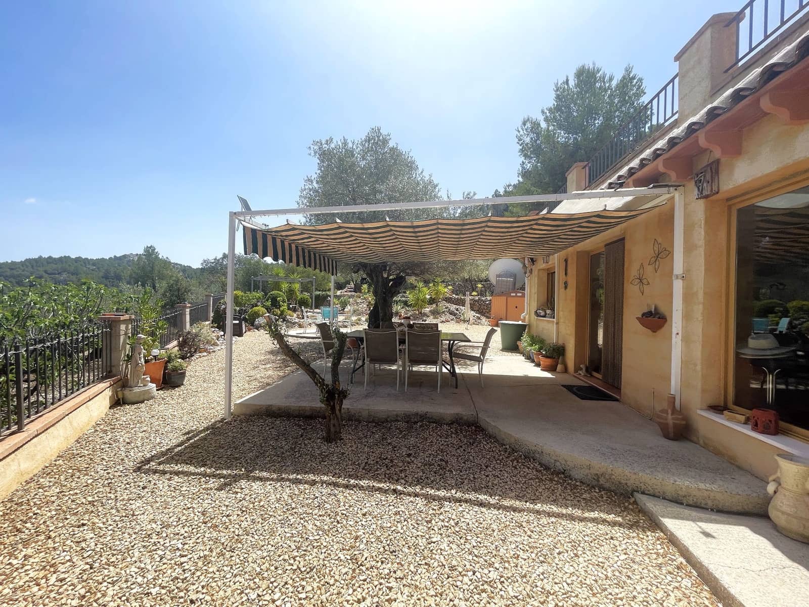 3 soveværelse Villa til salg i Confrides med garage - € 297.000 (Ref: 8438392)