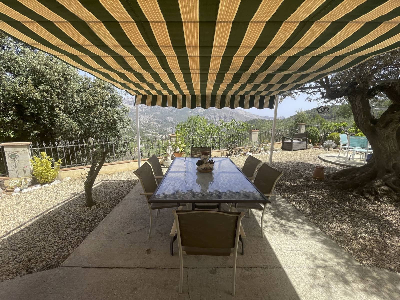 3 soveværelse Villa til salg i Confrides med garage - € 297.000 (Ref: 8438392)