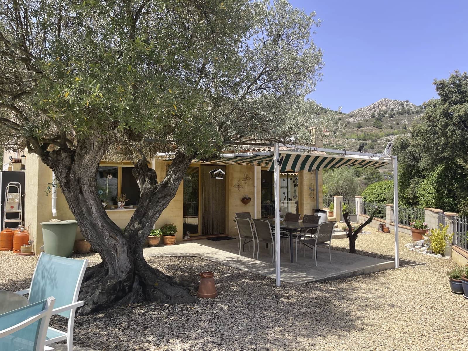 3 soveværelse Villa til salg i Confrides med garage - € 297.000 (Ref: 8438392)