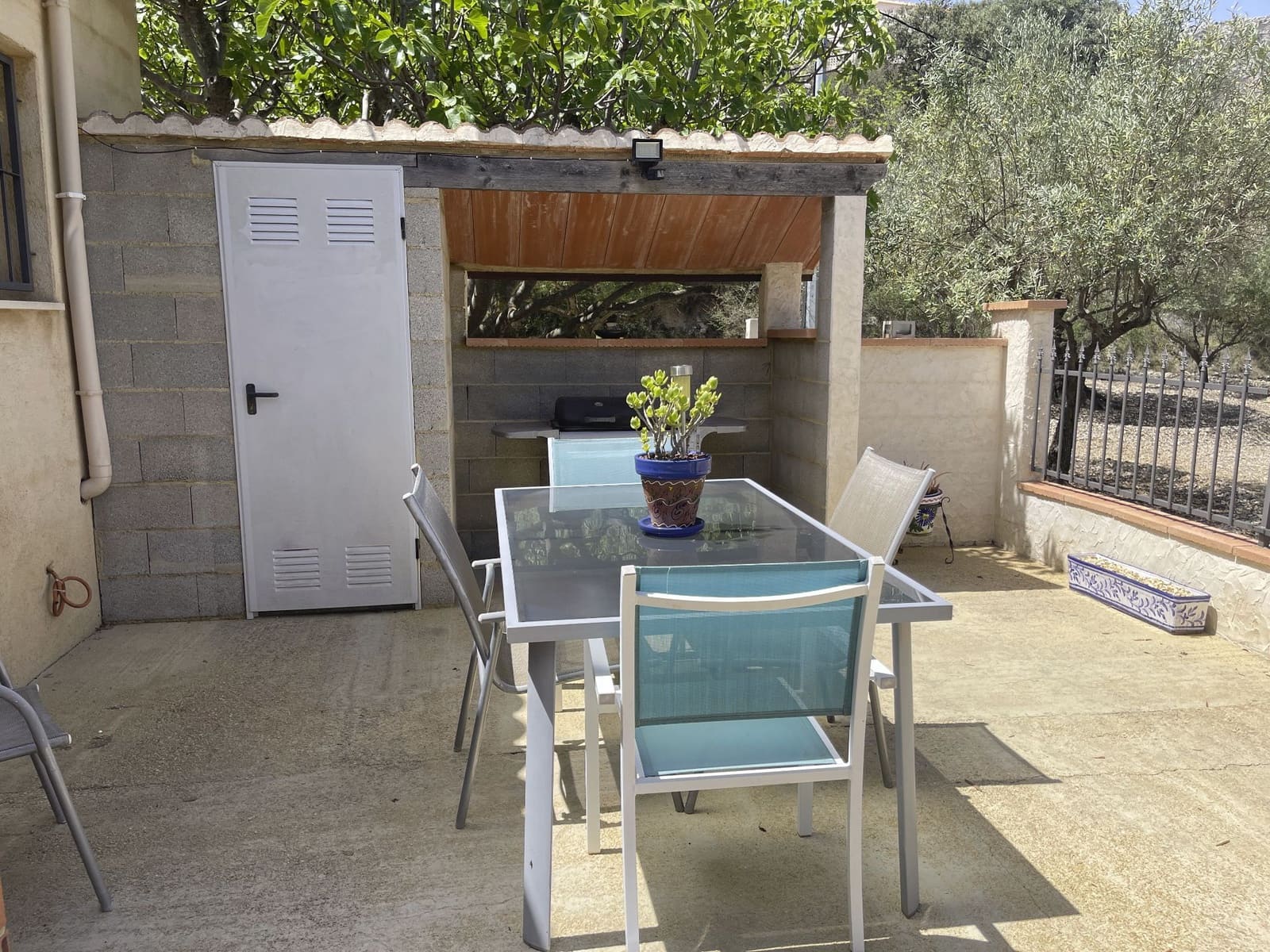 3 soveværelse Villa til salg i Confrides med garage - € 297.000 (Ref: 8438392)