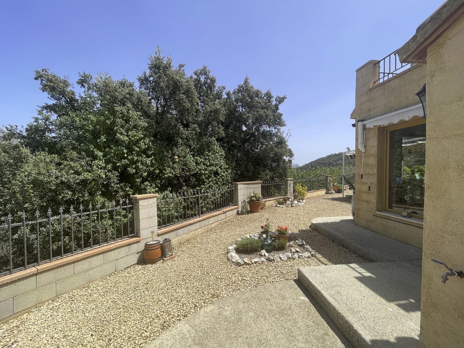 3 soveværelse Villa til salg i Confrides med garage - € 297.000 (Ref: 8438392)