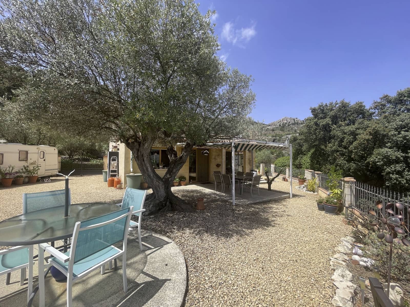 3 soveværelse Villa til salg i Confrides med garage - € 297.000 (Ref: 8438392)