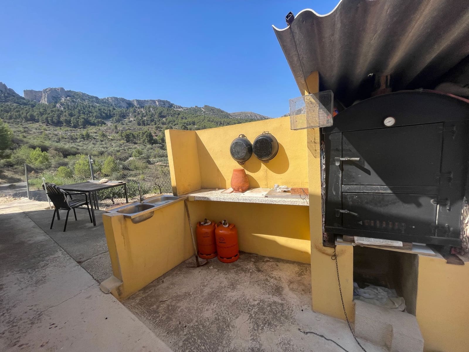 1 soveværelse Villa til salg i Confrides - € 150.000 (Ref: 8536321)