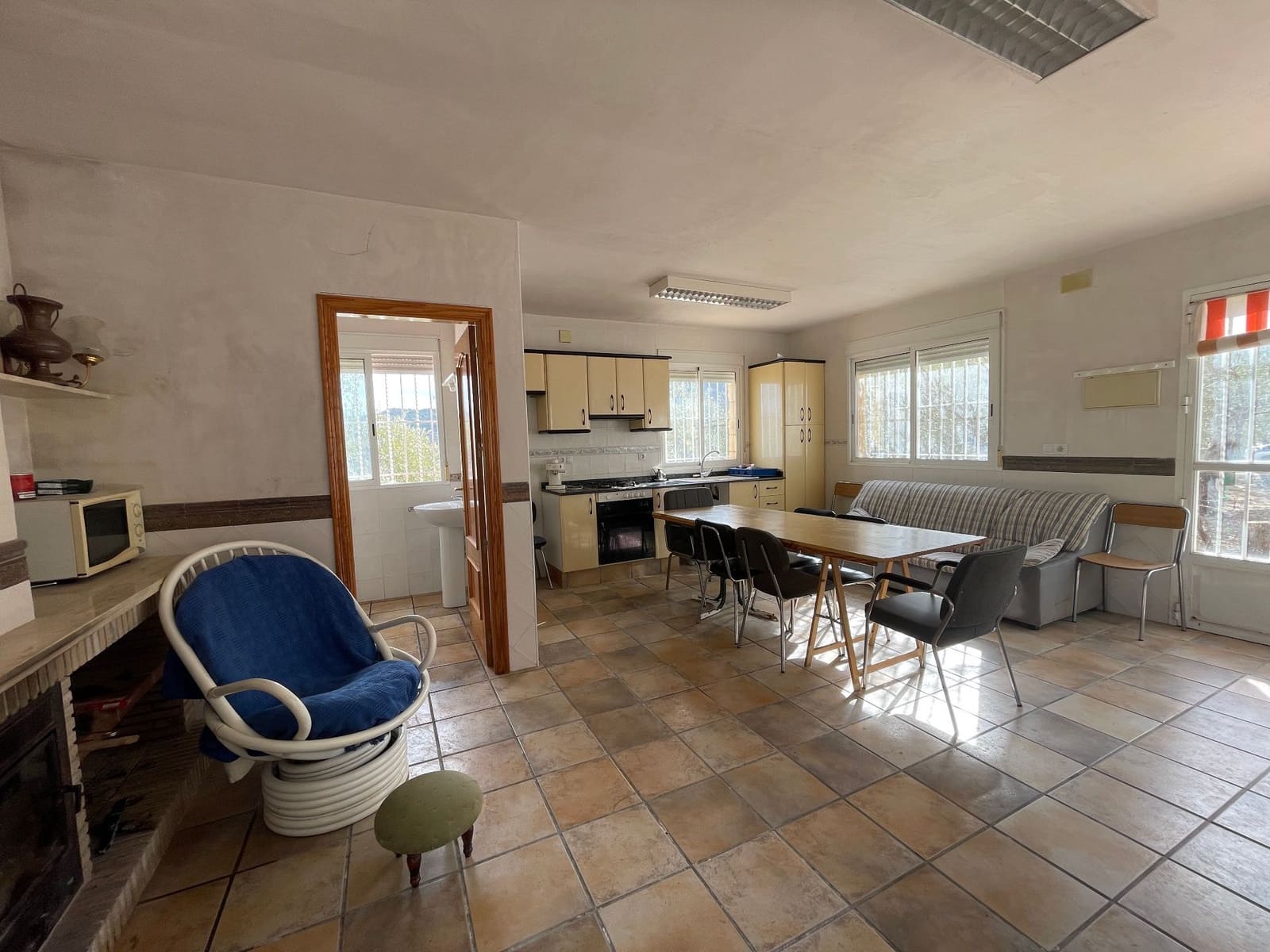 1 bedroom Villa for sale in Confrides with pool garage - € 150,000 (Ref: 8805880)