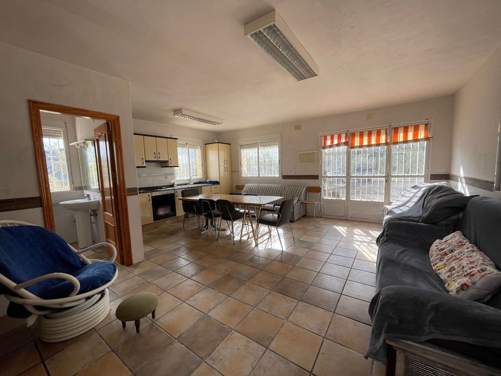 1 bedroom Villa for sale in Confrides with pool garage - € 150,000 (Ref: 8805880)