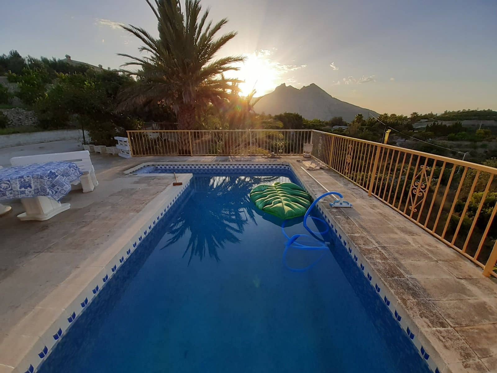 3 Zimmer Villa zu vermieten in Callosa d'En Sarria mit Pool - 1.200 € (Ref: 9447379)