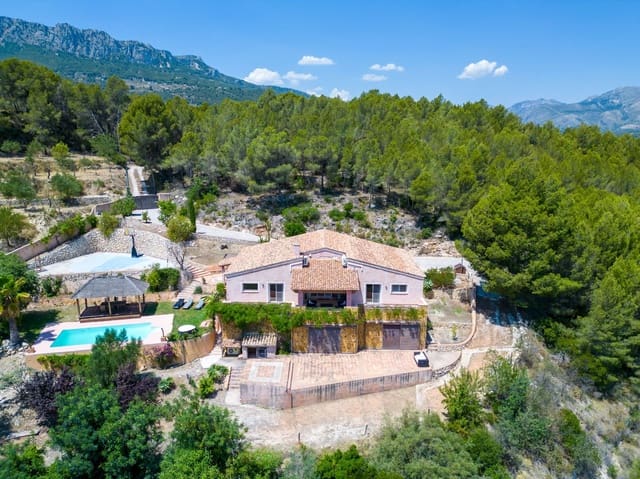 3 camera da letto Villa in vendita in Guadalest con piscina - 900.000 € (Rif: 9447380)