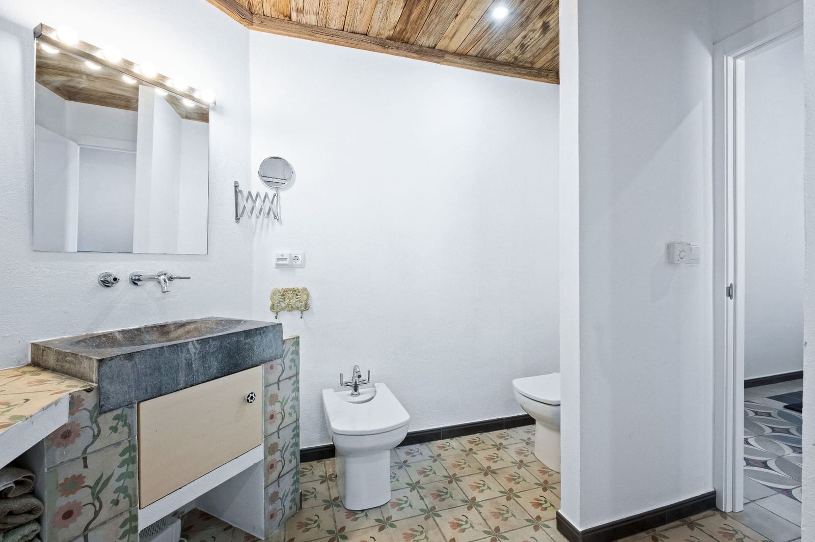 3 bedroom Villa for sale in Guadalest with pool - € 900,000 (Ref: 9447380)