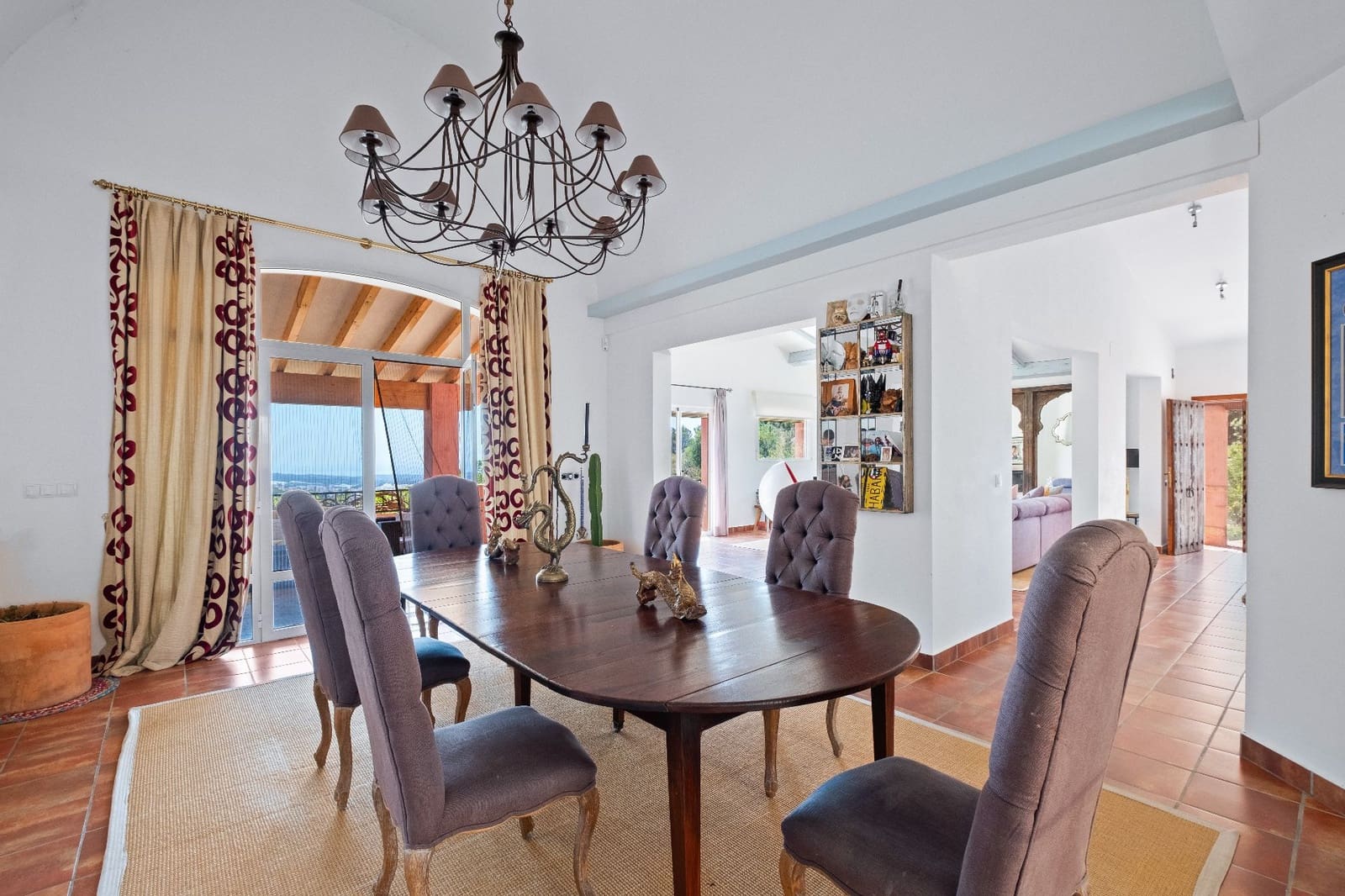 3 bedroom Villa for sale in Guadalest with pool - € 900,000 (Ref: 9447380)