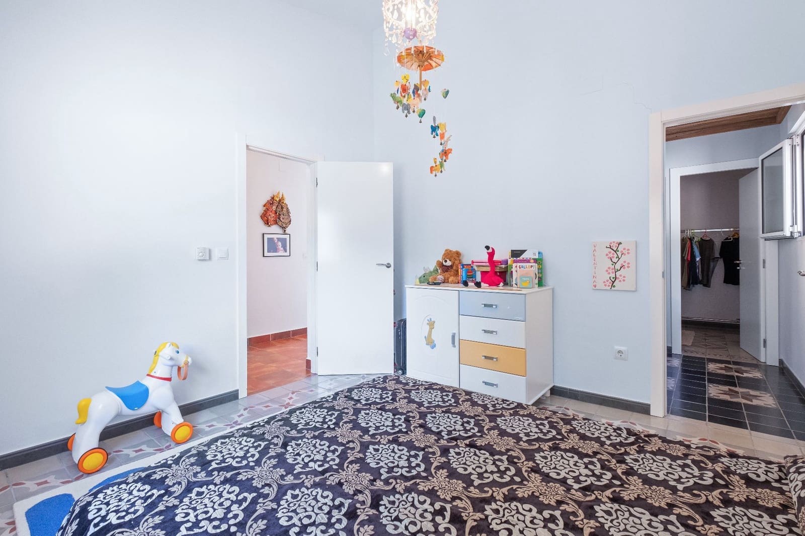 3 bedroom Villa for sale in Guadalest with pool - € 900,000 (Ref: 9447380)